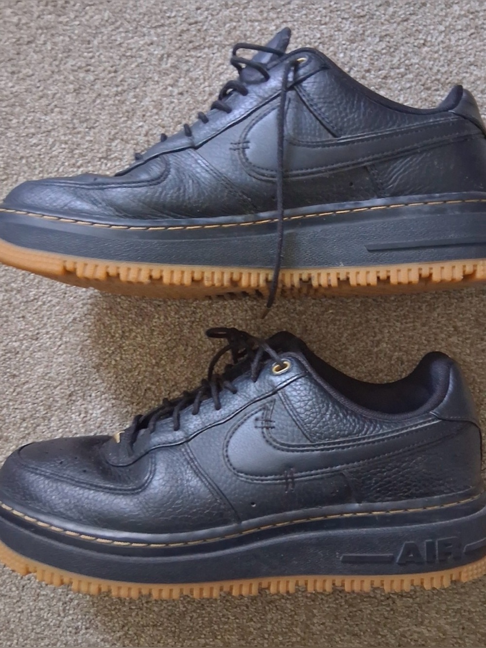Nike Men's Black Leather Sneakers with Gum Sole Make Offer!!!!!